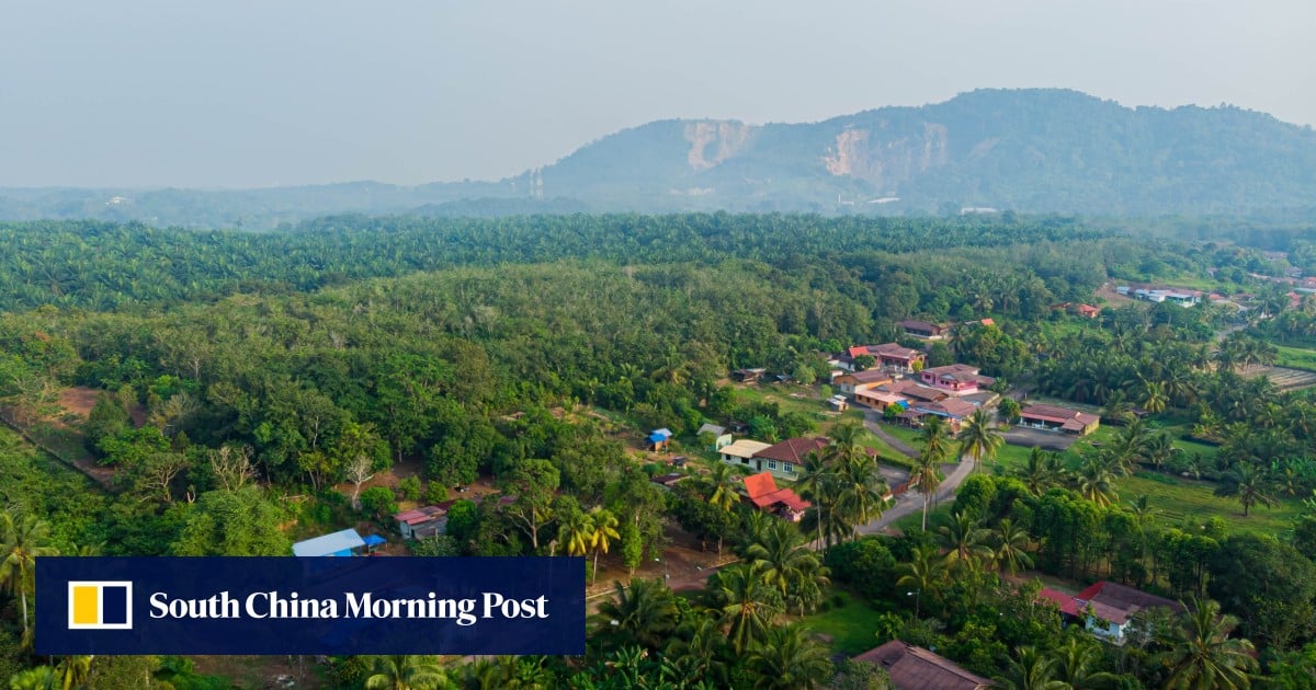 Malaysia under pressure to explain police shooting of trio as outcry mounts