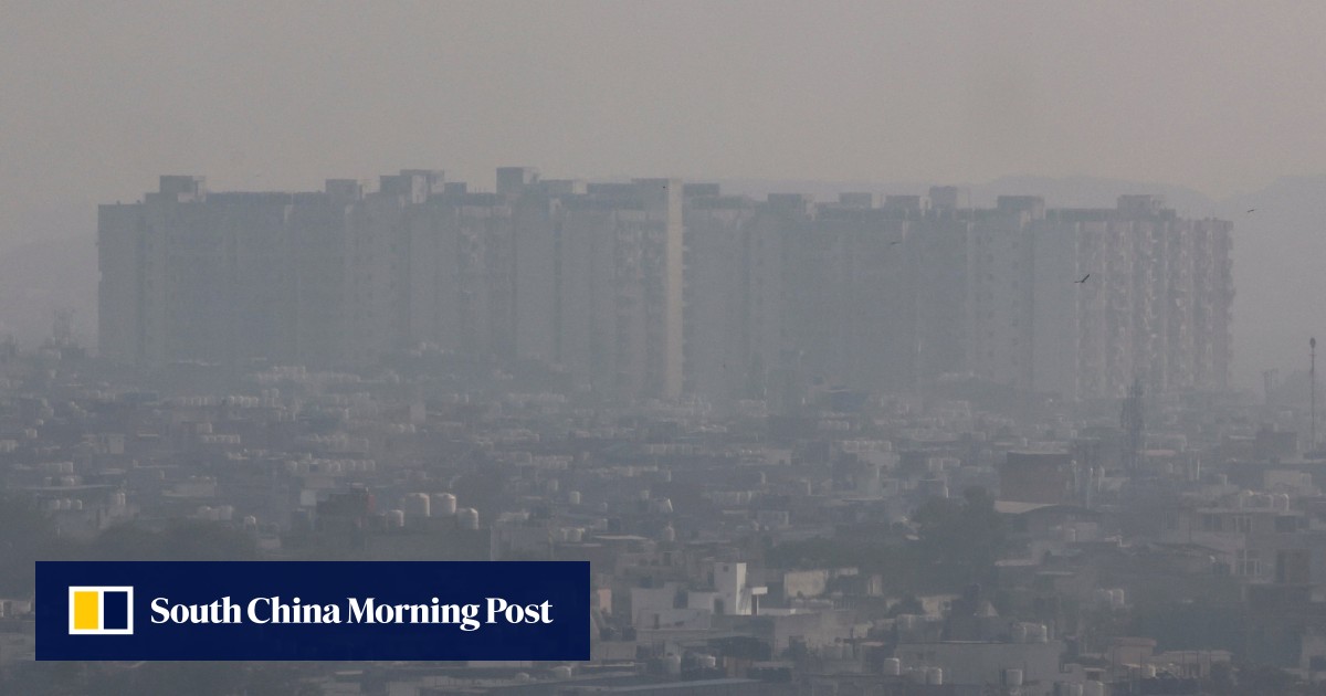 Smog surge crisis in India’s New Delhi sees over 200,000 respiratory cases