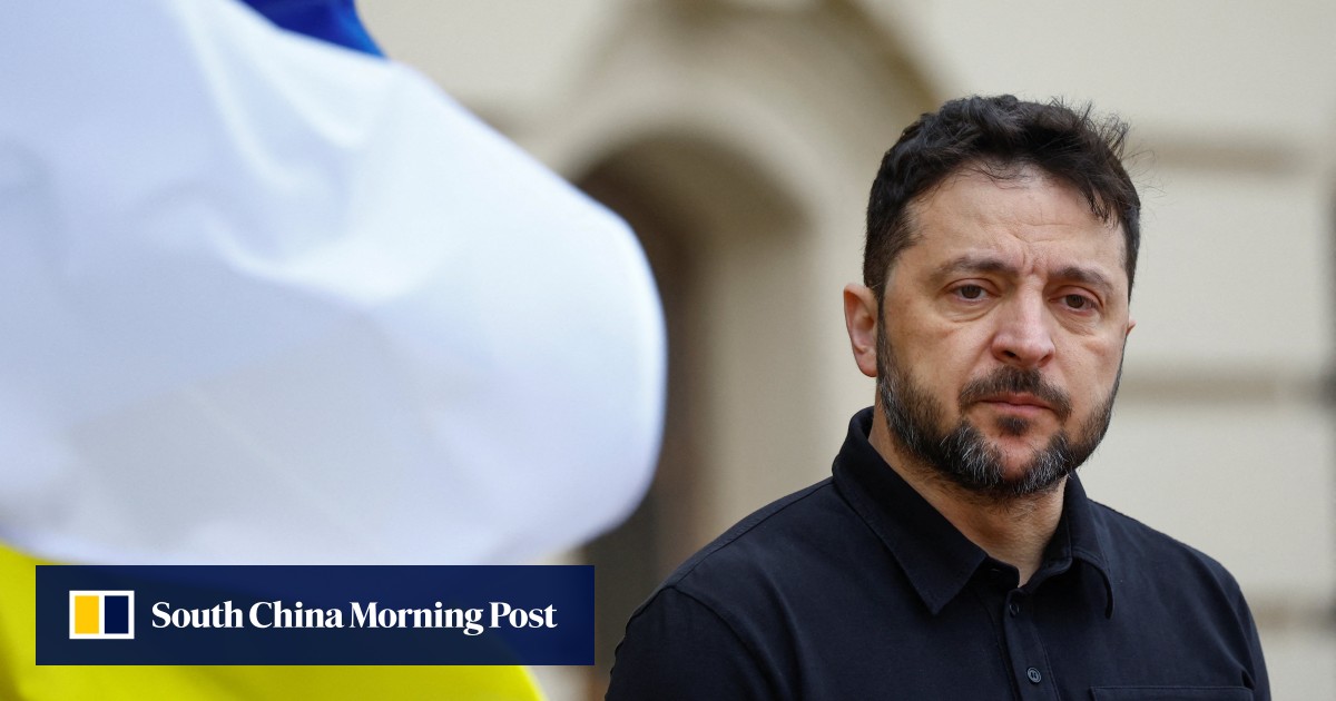 Ukraine’s Zelensky holds ‘very substantive’ call with Trump envoys Ukraine’s Zelensky holds ‘very substantive’ call with Trump envoys