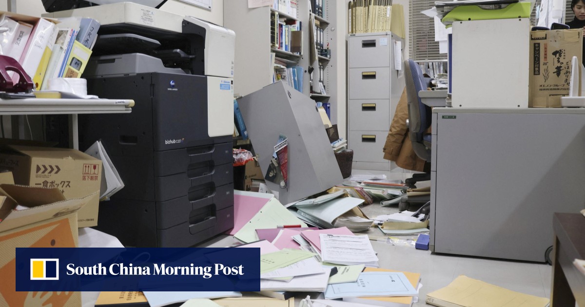 Powerful magnitude 7.5 earthquake strikes Japan’s northeast