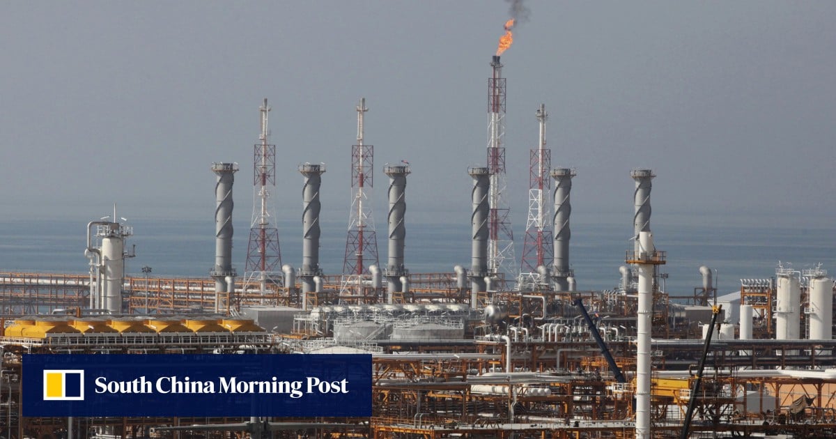 Iran seizes foreign oil tanker suspected of smuggling fuel