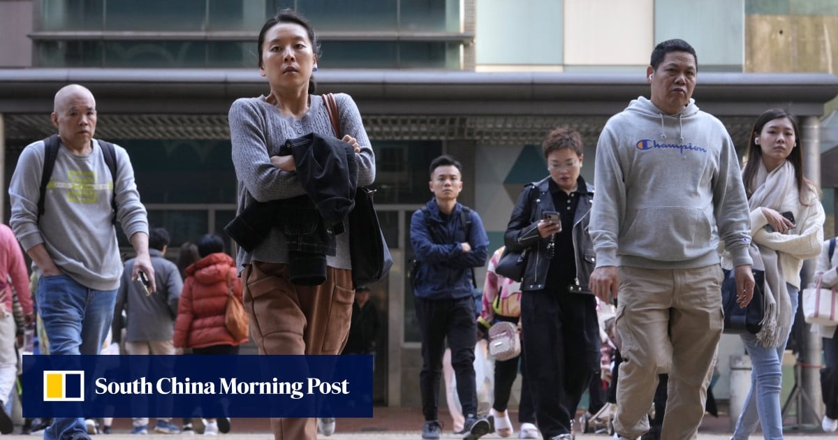31% of Hong Kong firms to boost hiring next quarter but AI threatens junior jobs