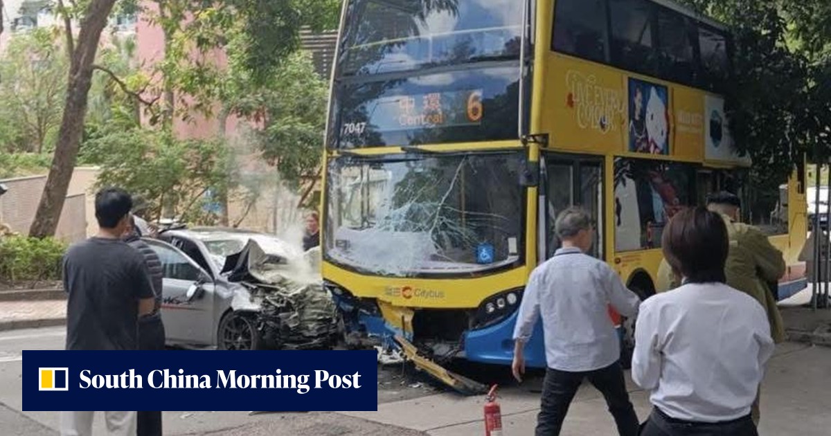 Seven Injured in Hong Kong Car Crash on Saturday