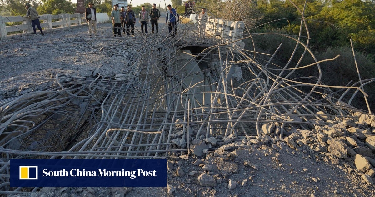 Cambodia: Thai border clashes displace half a million ahead of peace talks