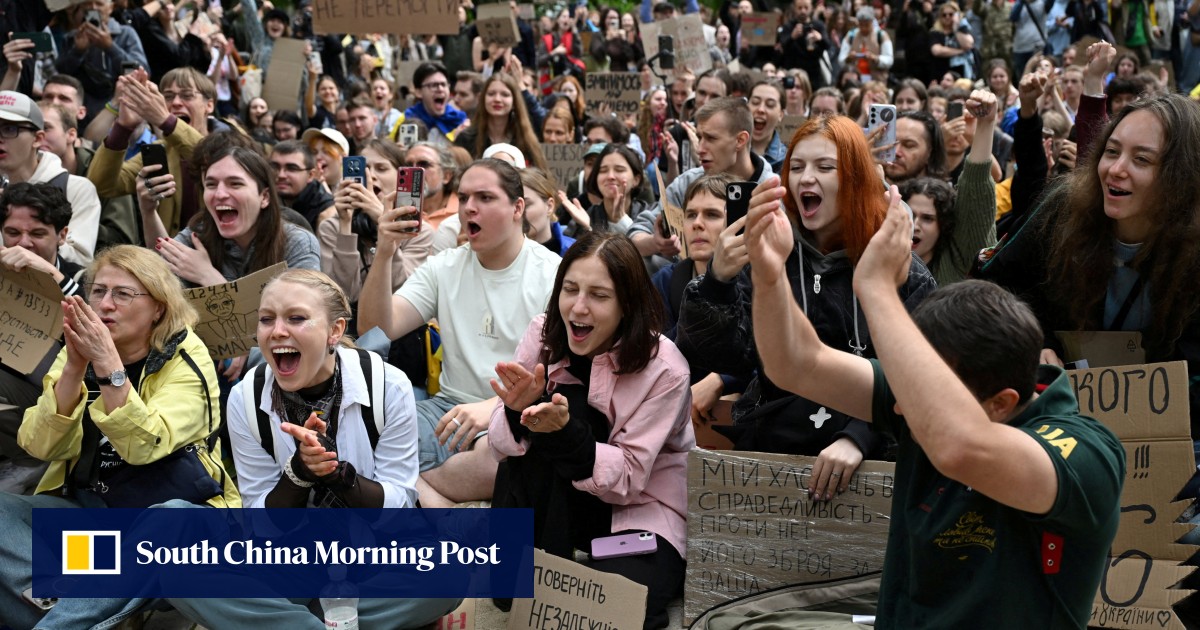 NABU and SAPO Attempt to Raid Ukrainian Parliament in Bribes-For-Votes Probe; Parliament Guards Block Entry