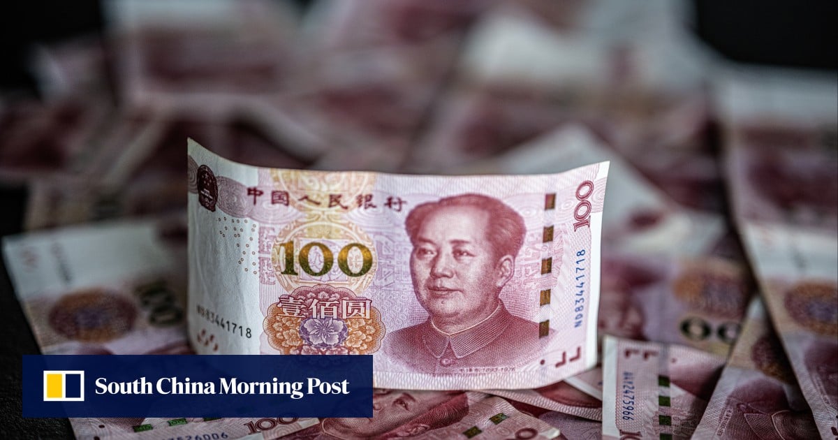 China sets yuan fixing rate at 15-month high amid offshore gains