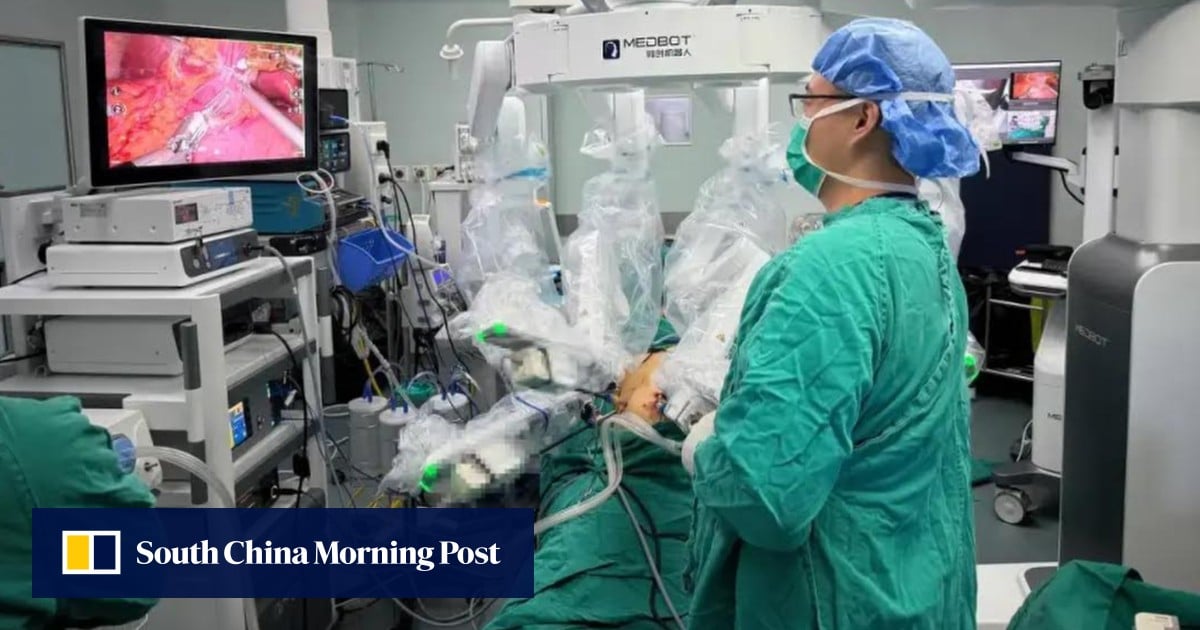 AI surgery: Chinese robot conducts complex operation on pig without human intervention