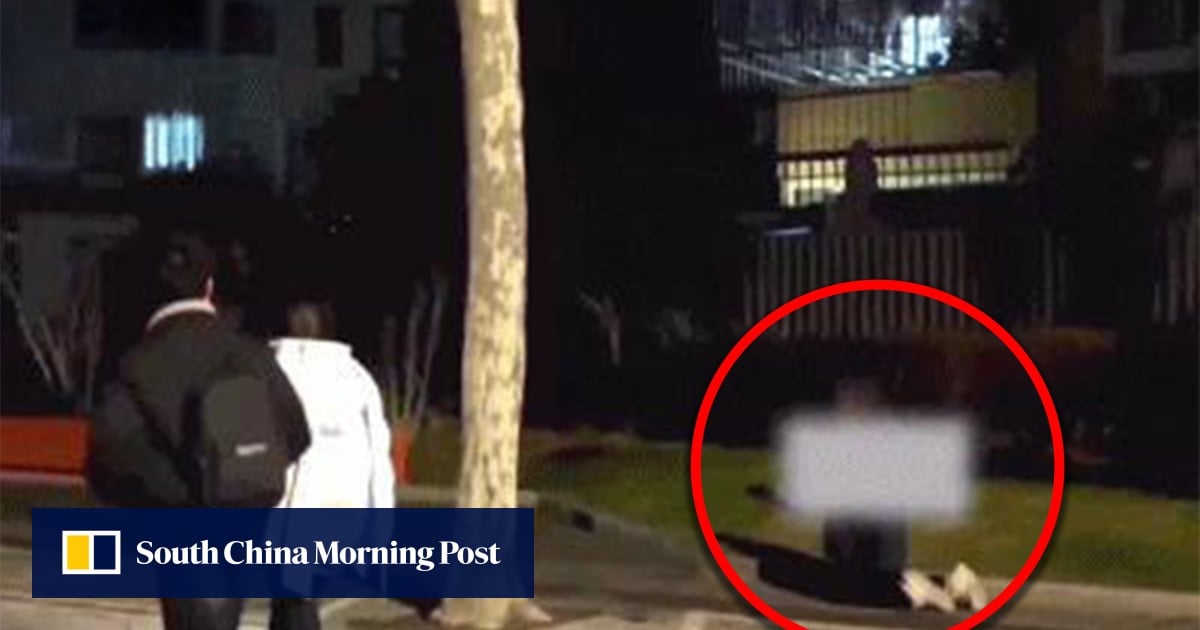 China mum makes daughter crawl on knees during cold night, berates passers-by when intervened