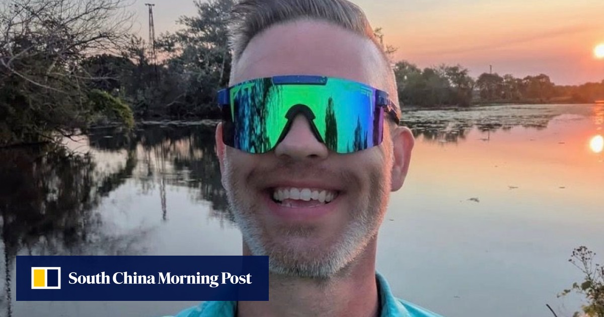 Ford suspends worker who heckled Trump and got flipped off by US president