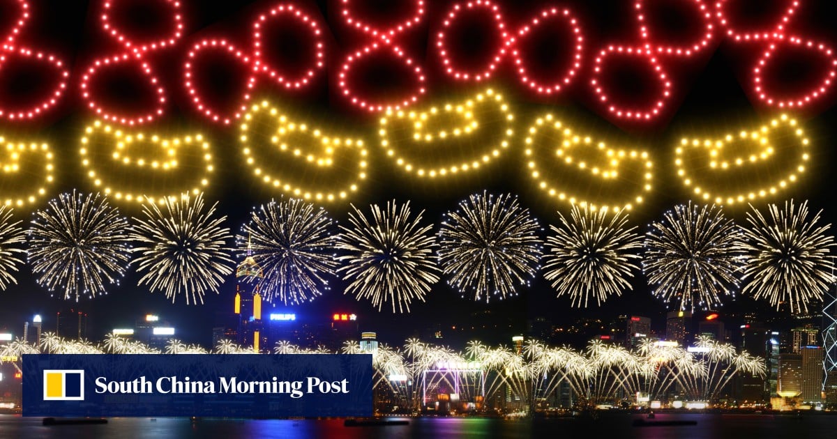 Galloping horses theme of Hong Kong’s Lunar New Year fireworks display