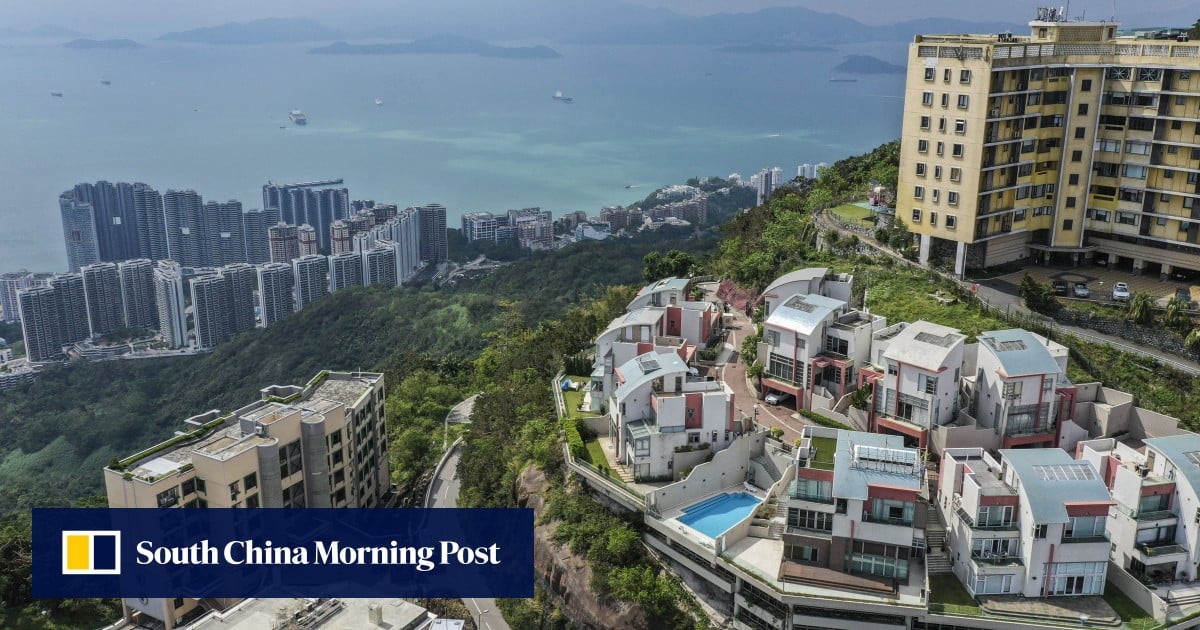 Chinese Investors Fuel  Billion Hong Kong Luxury Housing Boom