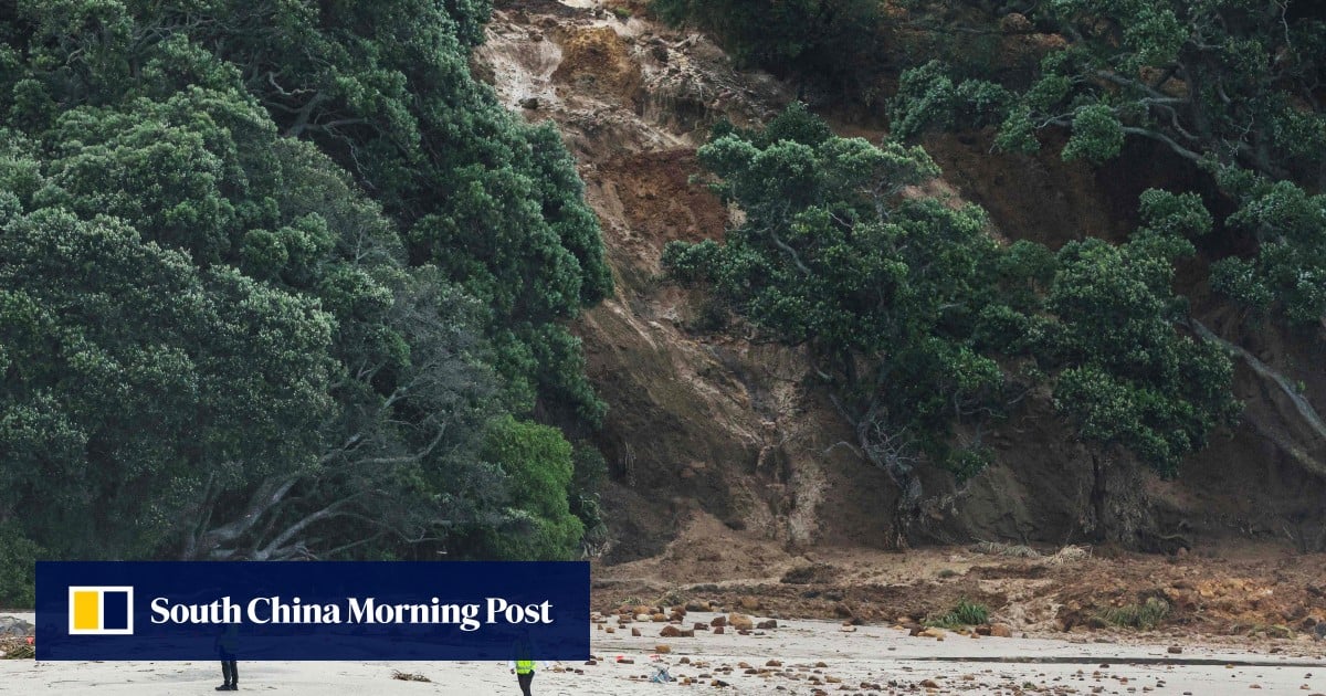 Several people feared buried in landslide-hit New Zealand campsite