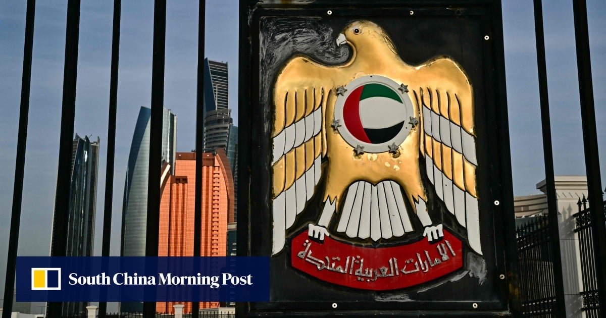 Russia and Ukraine sit for tense talks on thorny territorial issue