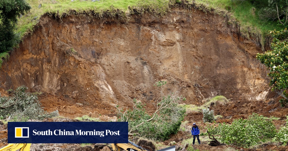 New Zealand landslide: human remains found as operations move from rescue to recovery