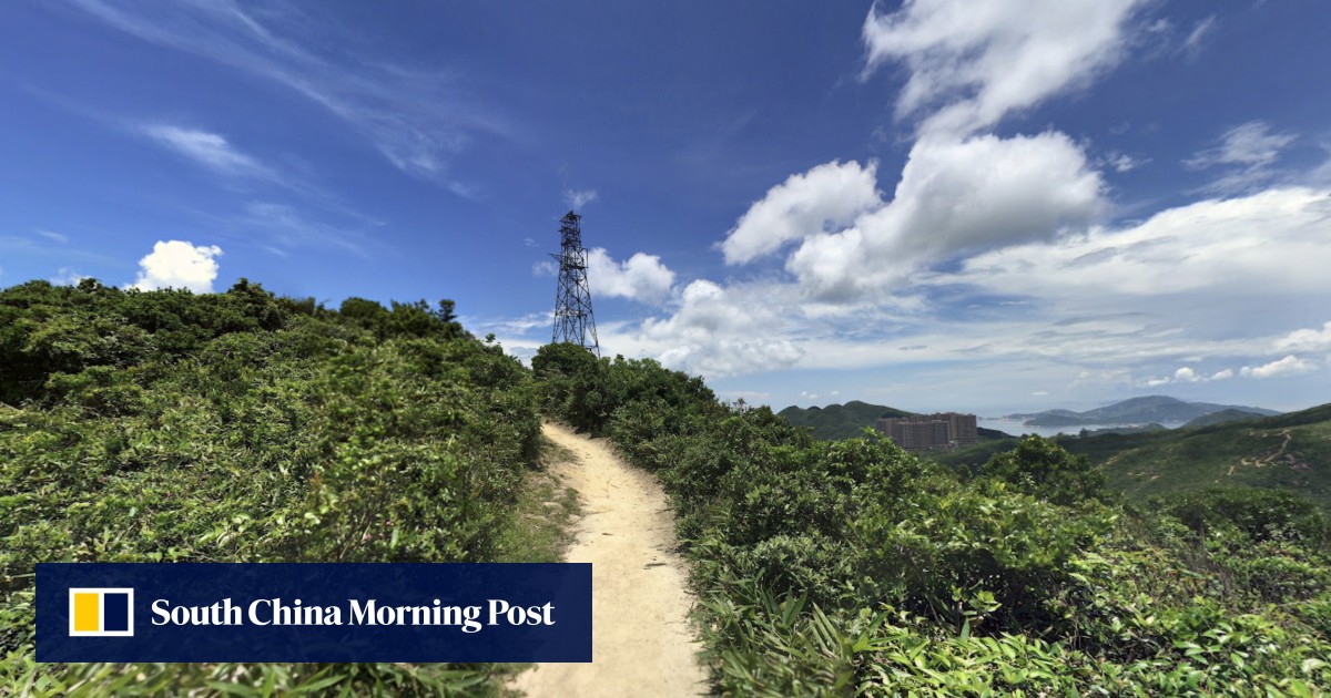 Man dies after collapsing while hiking on Hong Kong Island