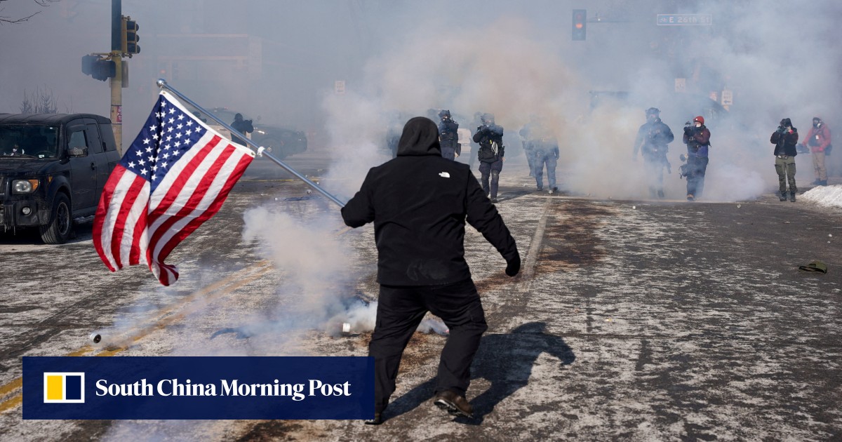 ‘Wake-up call’: Obama and Clinton speak out as latest Minneapolis killing shocks US