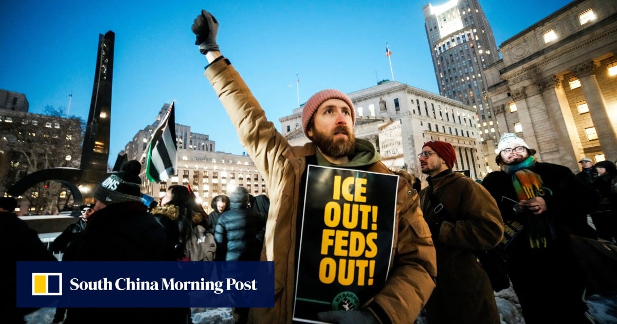 US agents who shot Minneapolis man Alex Pretti placed on leave