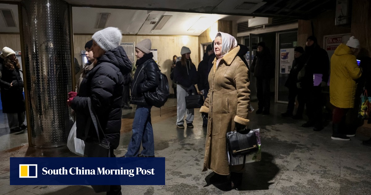 Electricity lines between Ukraine, Moldova, Romania fail, with mass outages