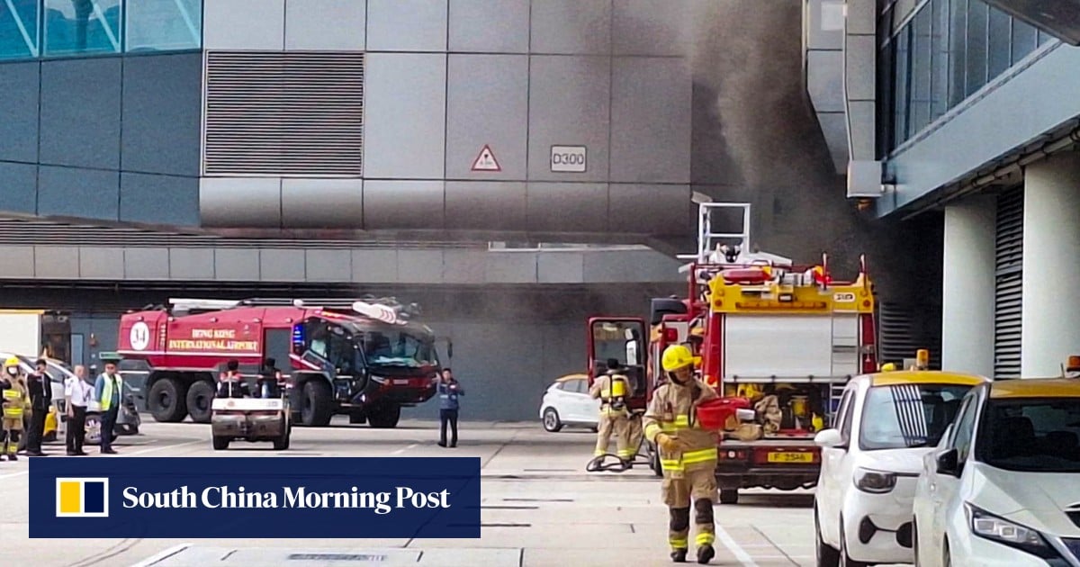 30 people evacuated at Hong Kong airport after fire breaks out
