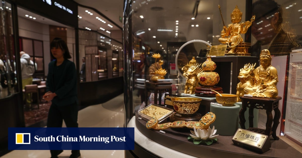 China tightens gold trading rules in Shenzhen after platforms collapse