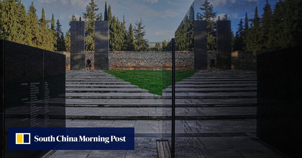 Greece will seek to obtain Nazi execution photos offered for sale on eBay