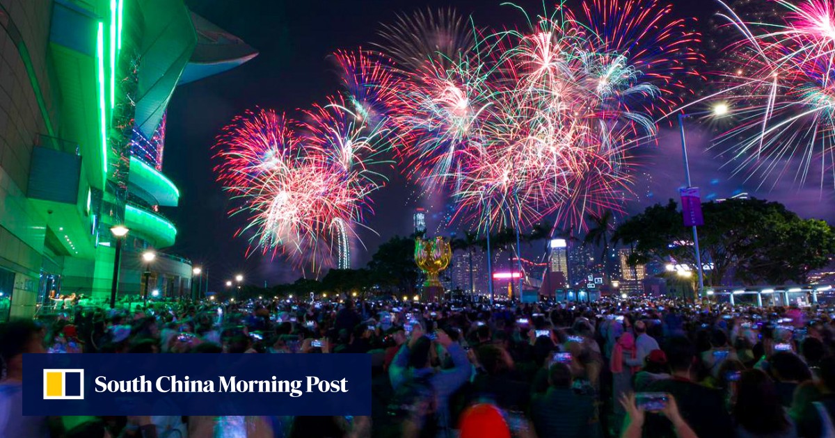 Hong Kong Lunar New Year fireworks dazzle crowds with gold ingots, horseshoes