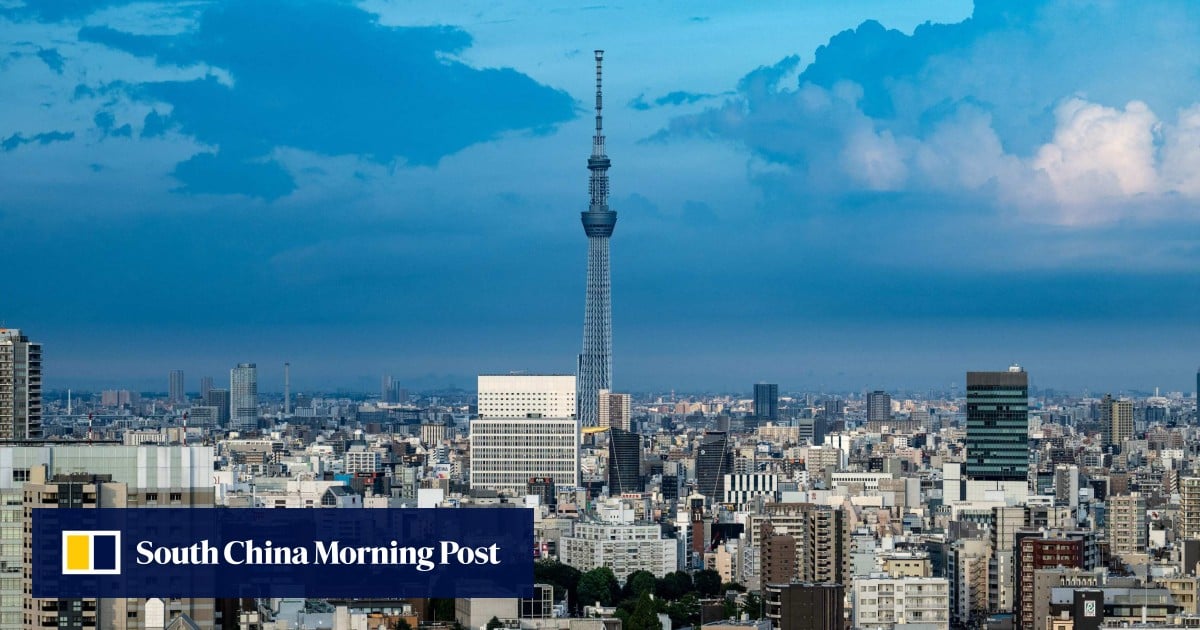 Tokyo Skytree tower closed after 20 trapped in lift for 5 hours