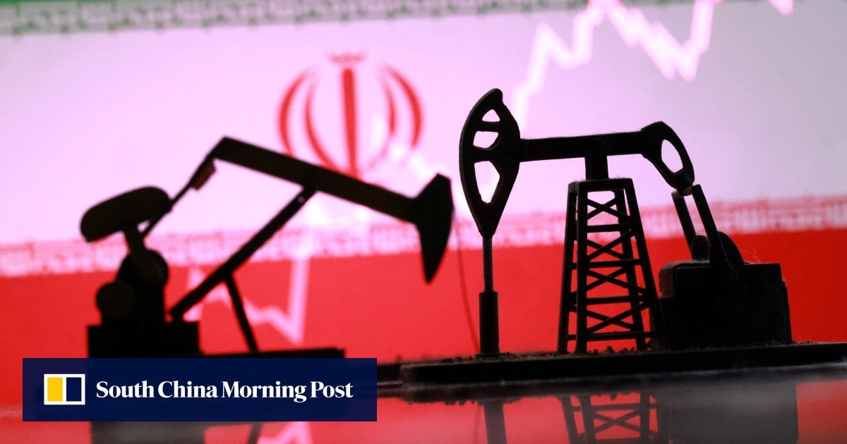 Surging oil prices drive Hong Kong stocks to 6-month low on inflation jitters