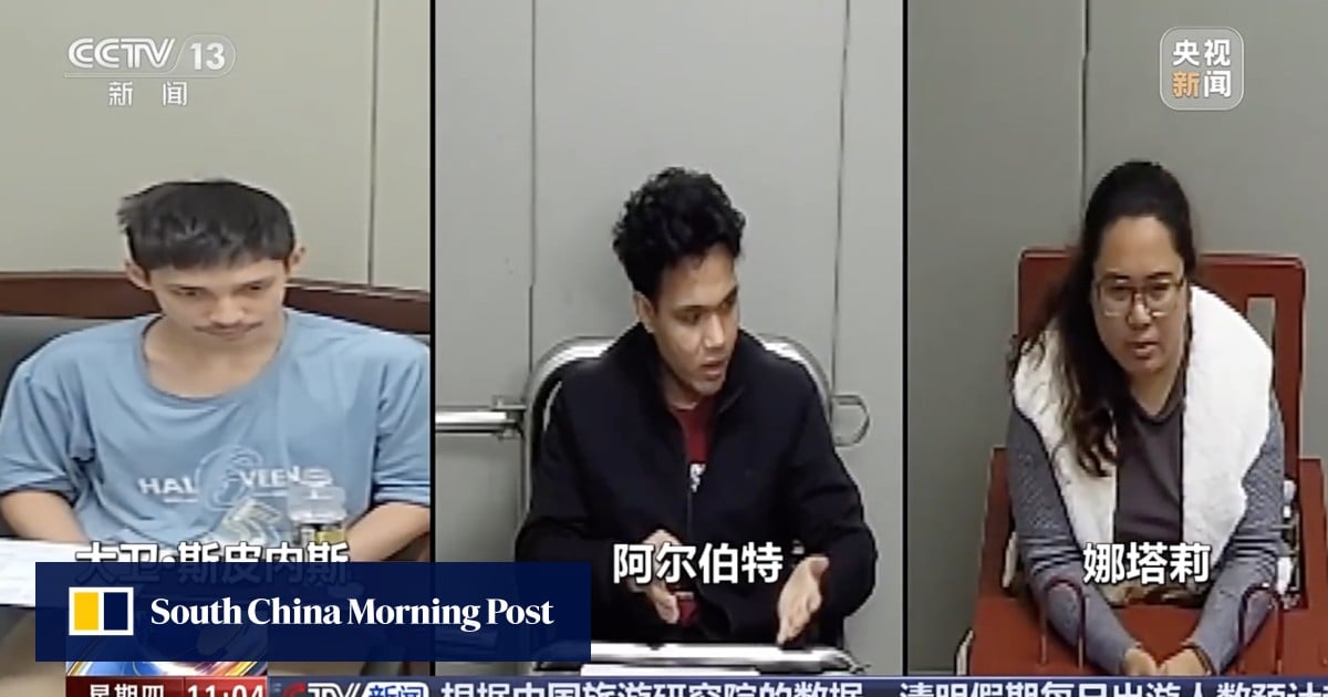 Philippines arrests Filipino nationals suspected of spying for China Philippines arrests Filipino nationals suspected of spying for China