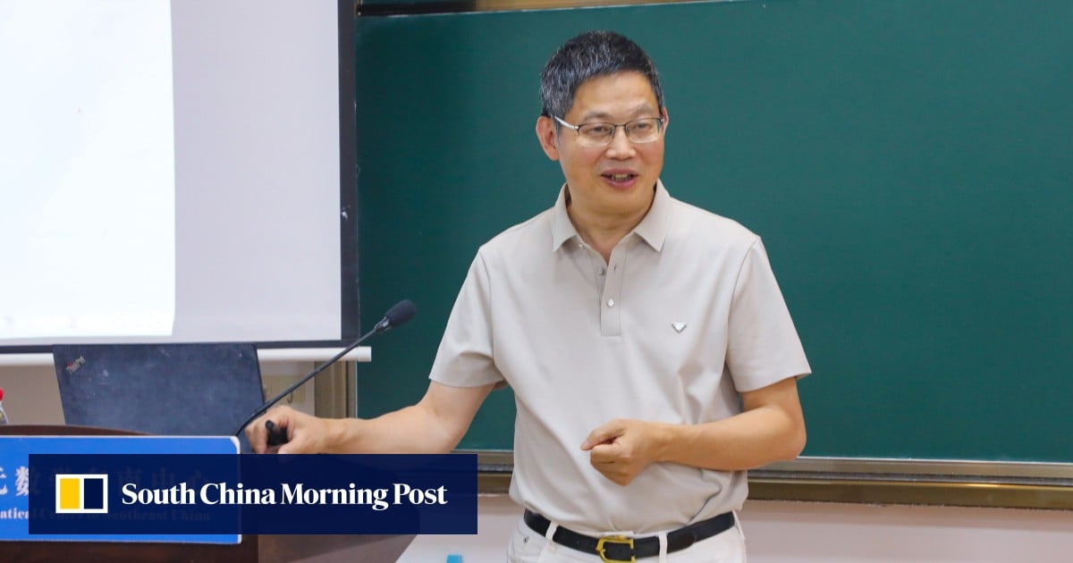 China’s award-winning mathematician Wan Daqing leaves California for Chongqing