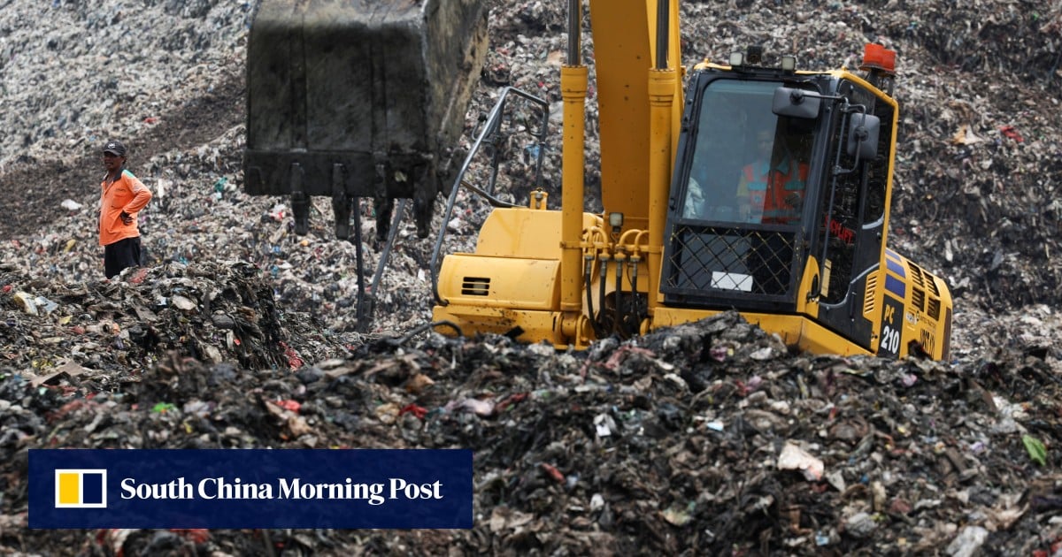 5 die in Indonesia as rubbish mound collapses at largest landfill, several missing
