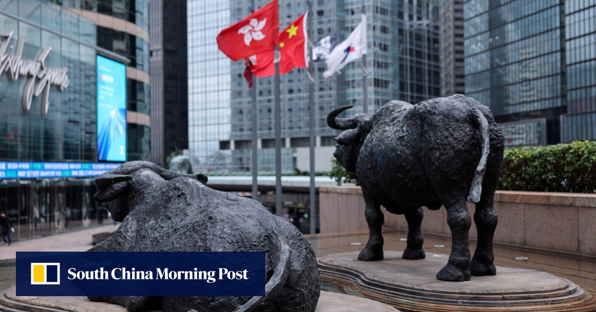 Hong Kong stocks extend rebound as proposed release from oil reserve soothes fears