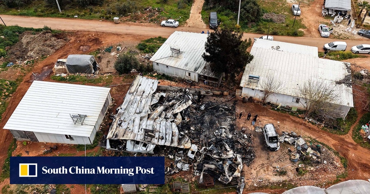 Pregnant woman and 5 kids die in container fire in Turkey