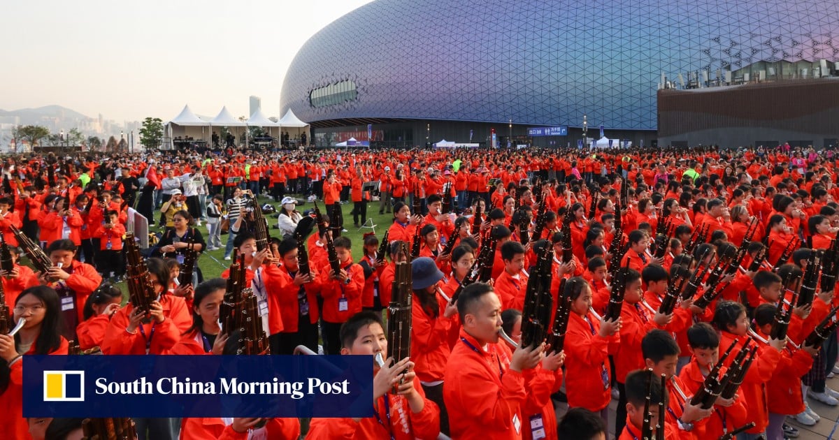 1,200 musicians set Guinness World Record at concert in Hong Kong