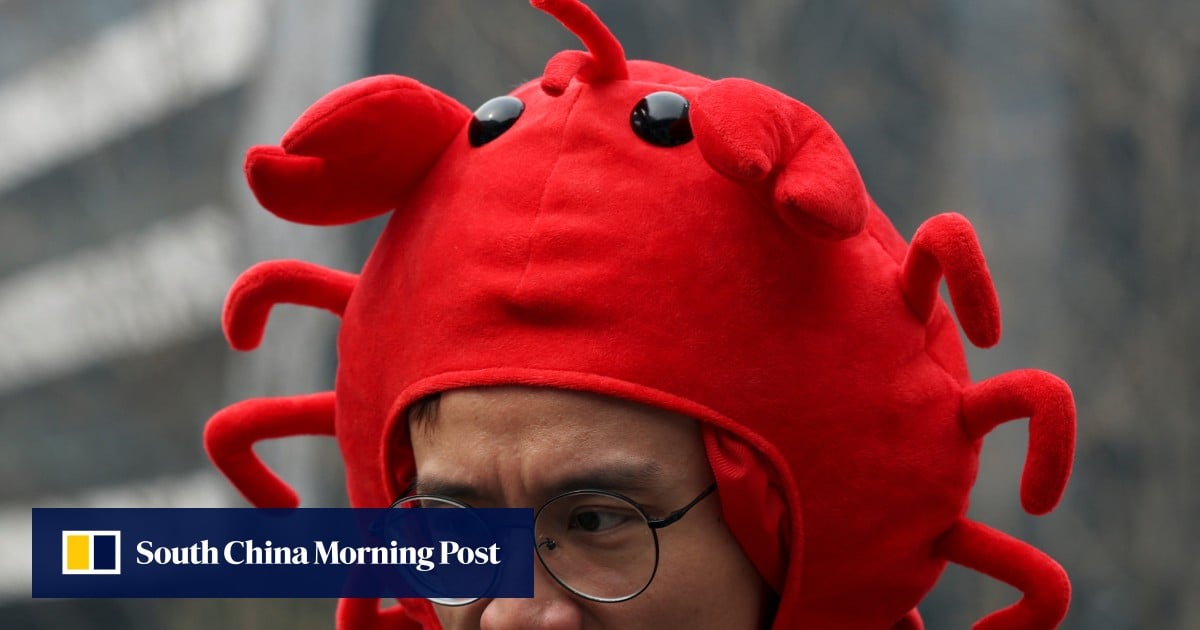 Tencent adds ClawBot plug-in to WeChat amid OpenClaw boom and privacy warnings