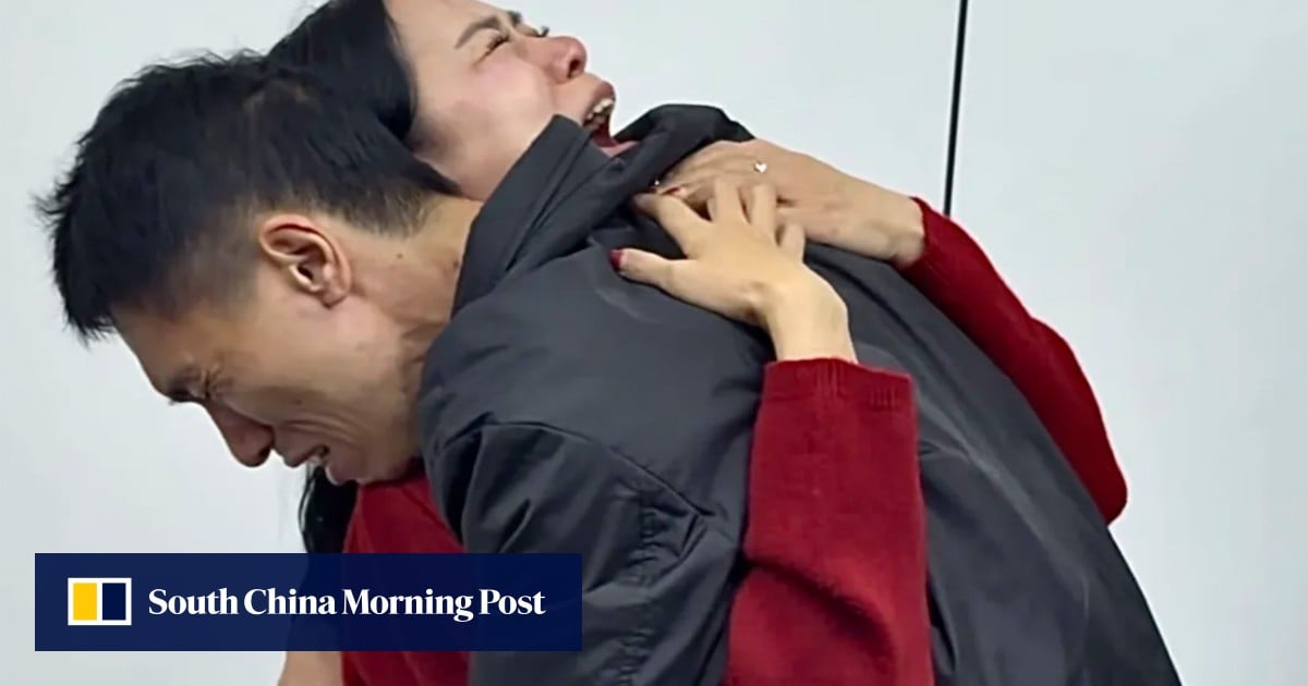 China woman uses an old photo to find brother who was lured away with bread 33 years ago