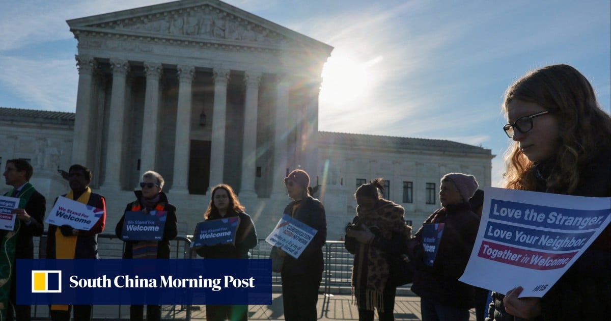Supreme Court justices lean towards Trump in asylum-processing case