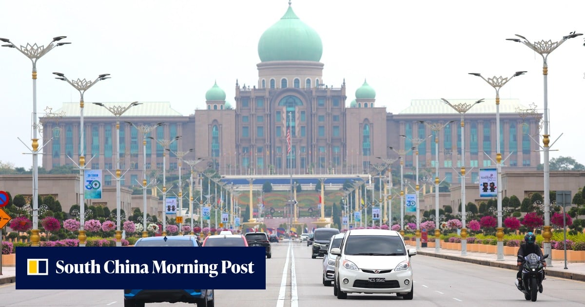 Malaysia urged to take more aggressive action to tackle energy crisis