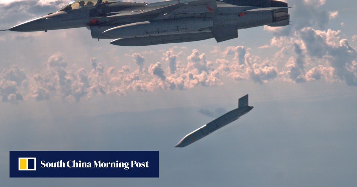 What is the US telling its Pacific allies by moving missiles to use in the Iran war?