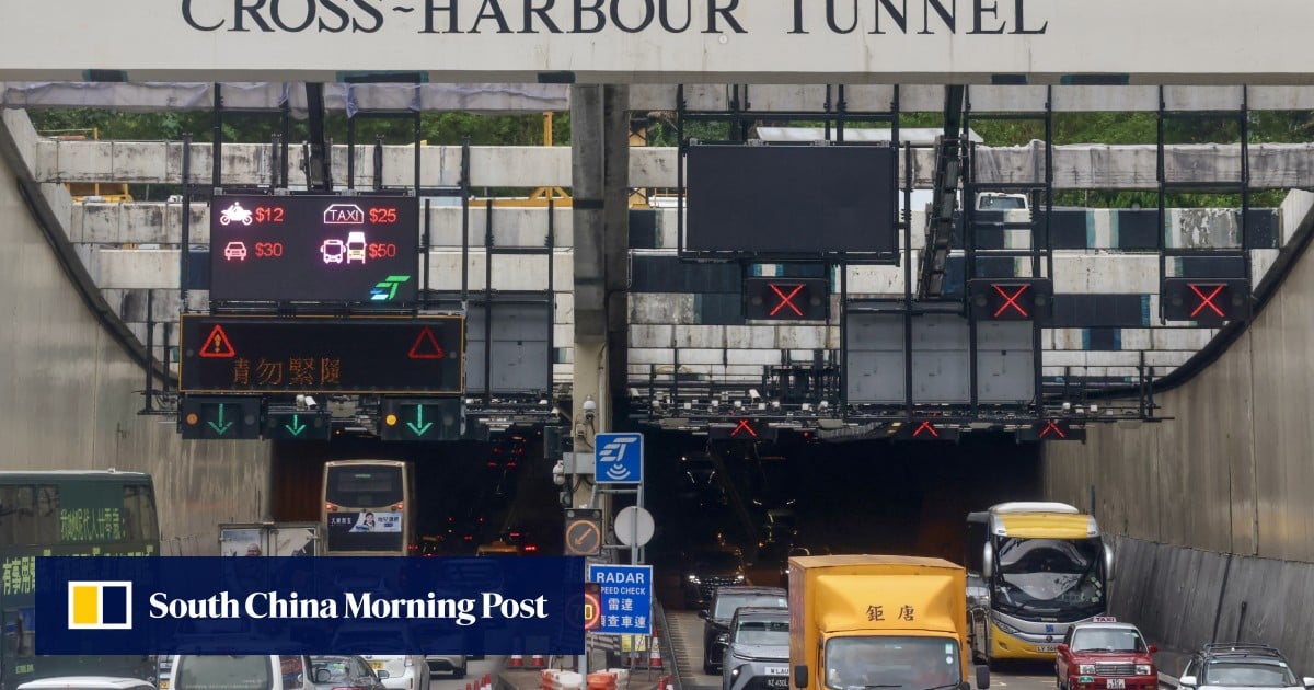Taxi passengers won’t benefit from Hong Kong’s 50% reduction in tunnel tolls