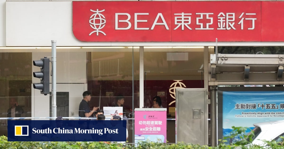 Hong Kong police arrest man who robbed bank in Wan Chai with hammer, suspected firearm