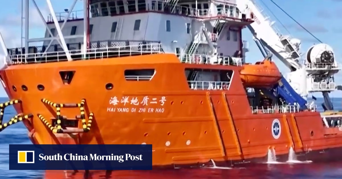 China's submarine cable cutting technology test at 3,500-meter depth