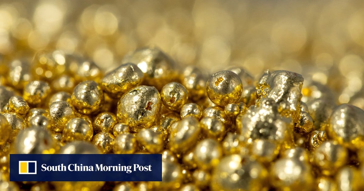 Scammers trick overseas students out of gold in fake money-laundering probes