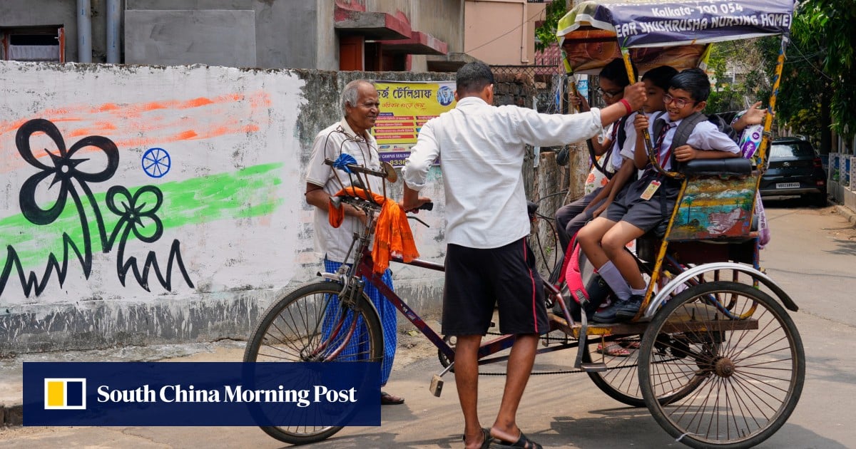 Delhi schools sound alarm – and water bell – as India sizzles in brutal heatwave