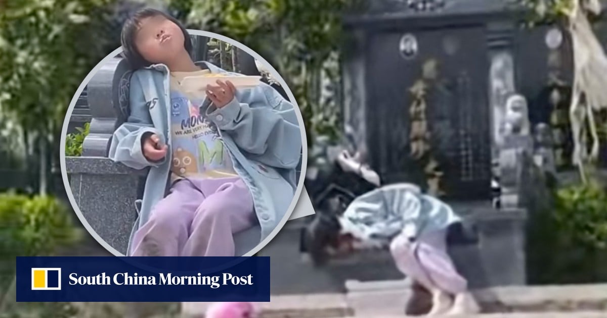 Chinese girl insists on remaining by grandparents’ tombs; her nearby vigil moves many