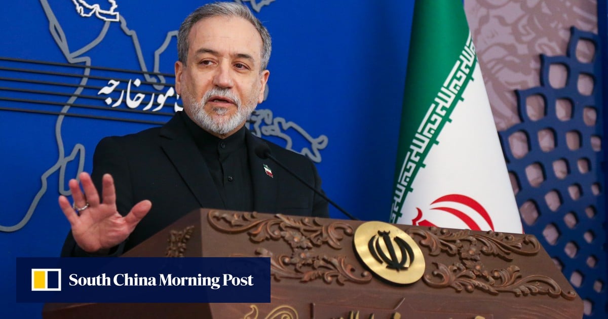 Iran’s foreign minister expected in Pakistan, raising hopes for talks with US