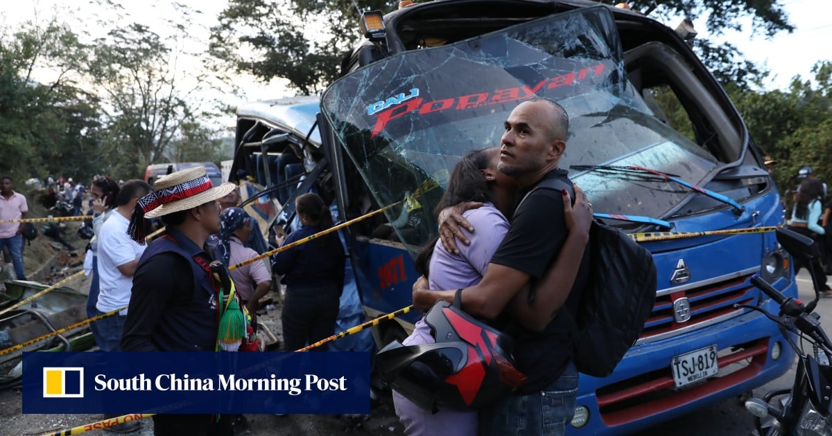 Explosive device kills 13 and injures 38 on bus in Colombia