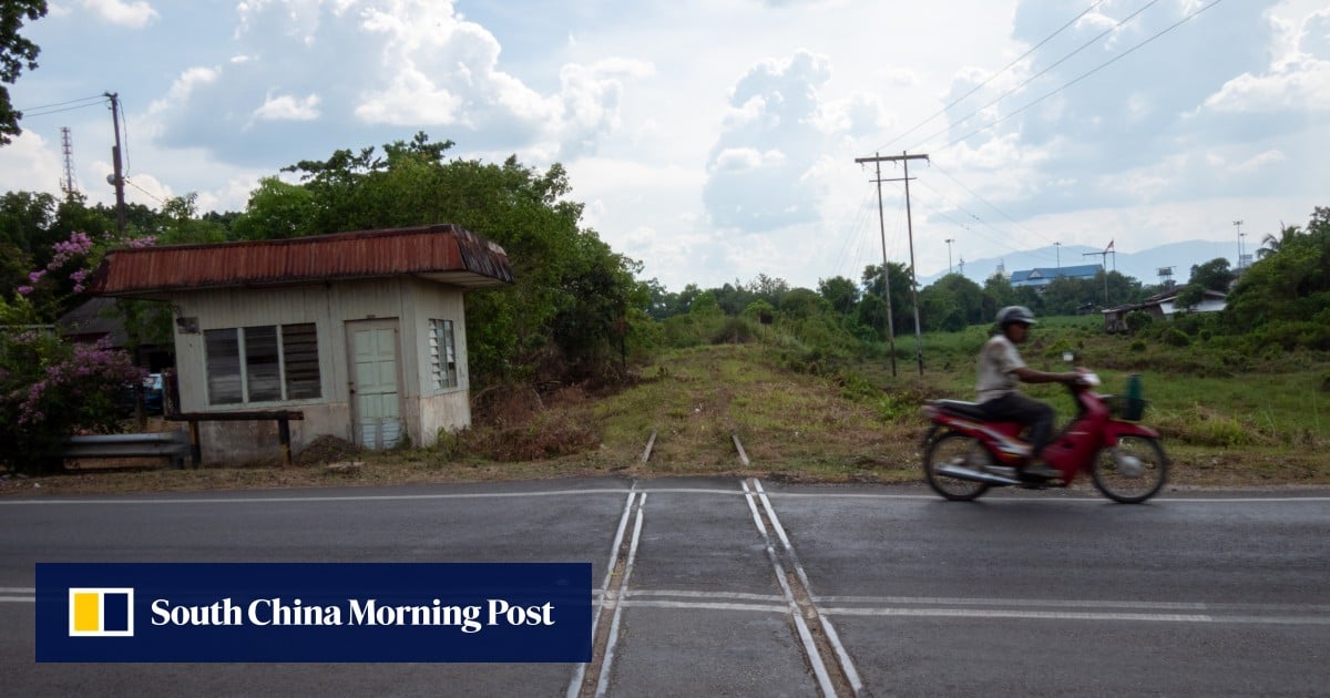 Indonesian migrant smugglers target Malaysia entry via Singapore, Thailand