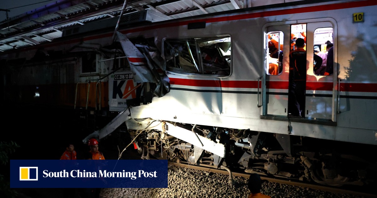 4 killed and dozens injured in train crash outside Jakarta