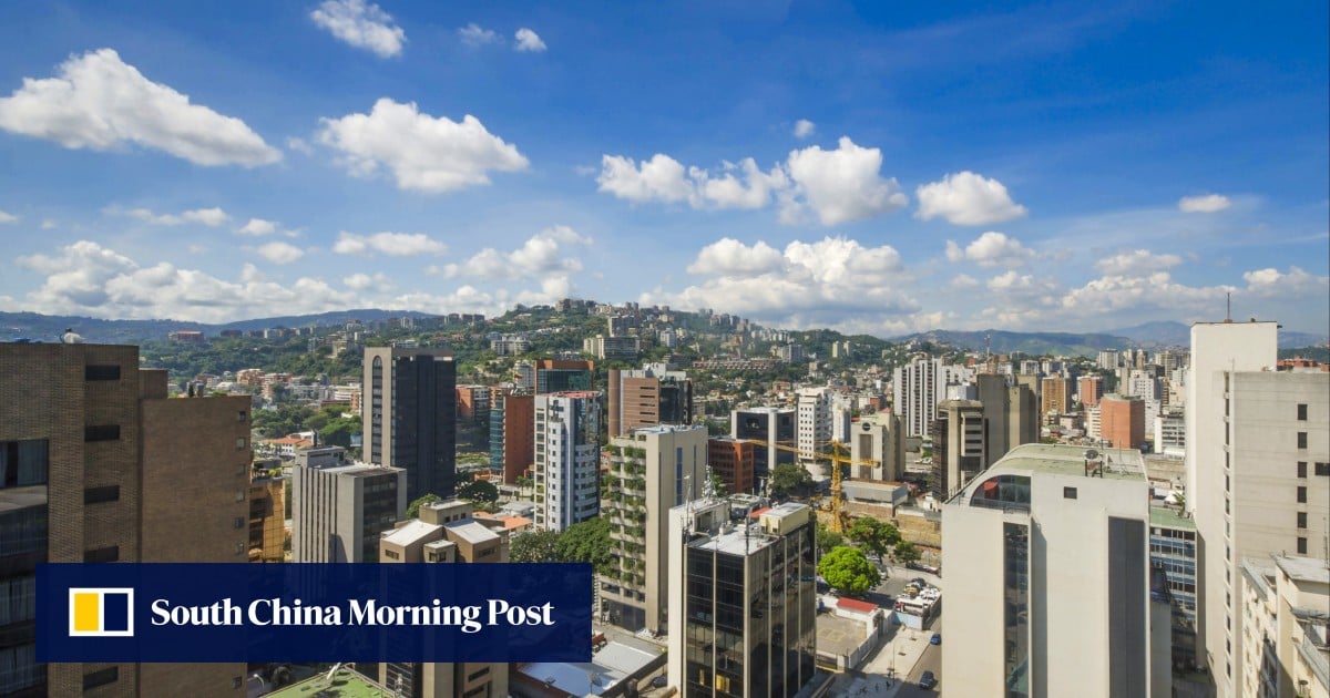 First direct US-Venezuela commercial flight in 7 years heads to Caracas